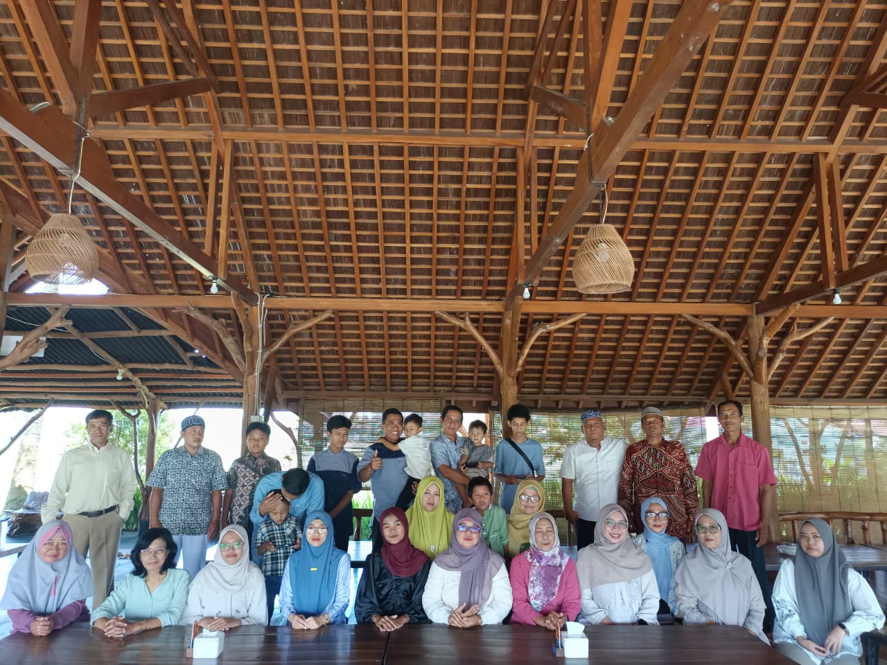Halal Bihalal Keluarga Besar Guru dan Karyawan SLB PGRI Sumbersari