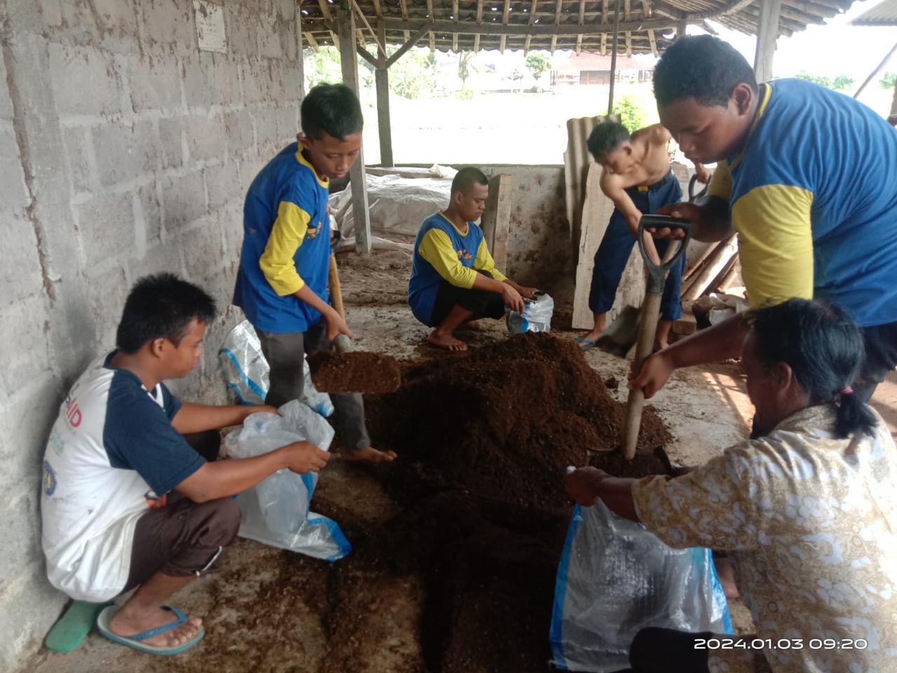 Membangun Budaya Peduli Lingkungan di Lingkungan Sekolah