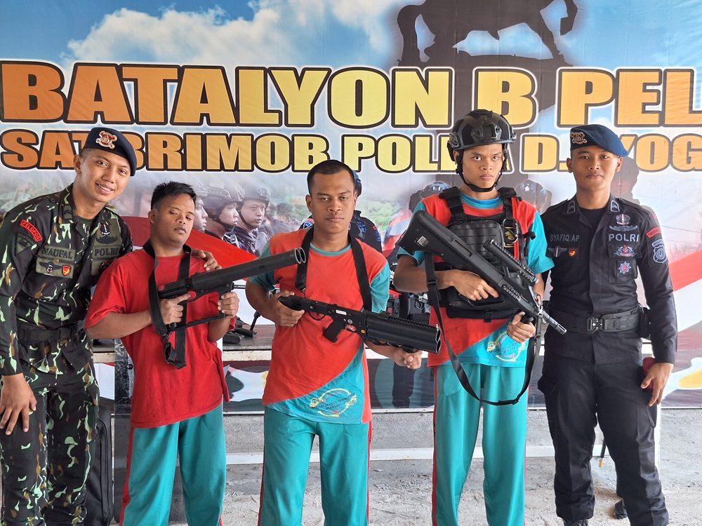 Kunjungan Polda DIY - SLB PGRI Sumbersari